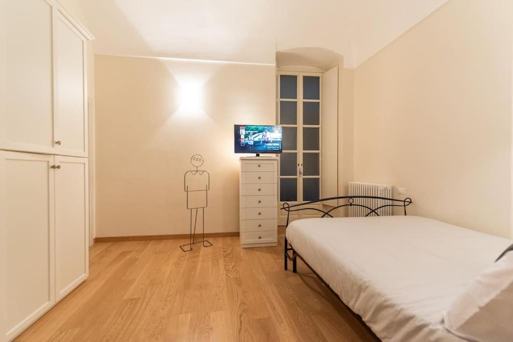 Grand Palace Apartment -Centro Storico Turijn Buitenkant foto